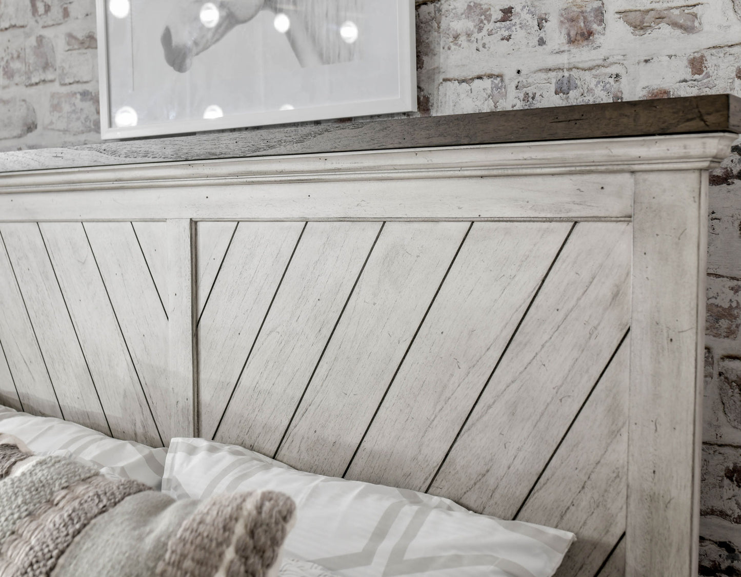 Bear Creek Bedroom Set